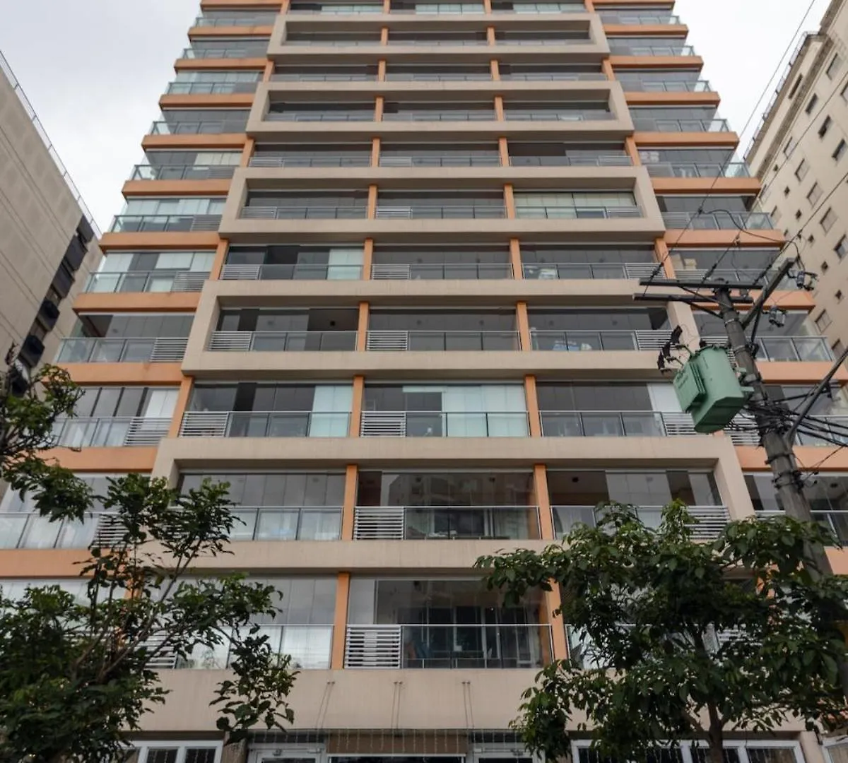 Ap 12º Andar, Proximo De Cgh E Vaga Com Manobrista Apartment Sao Paulo Brazil